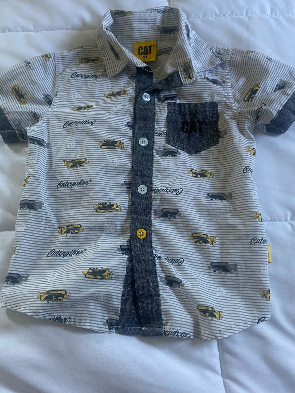 Caterpillar Toddler Short-Sleeve Button-Down Shirt in White, Yellow & Gray